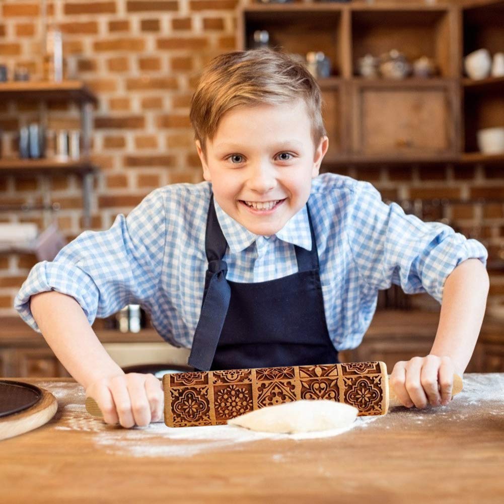 Mattarello Natalizio In Legno Con Motivo In Rilievo – 35 X 4,5 Cm, Goffrato A Tema Natale, Per Biscotti, Pasta Frolla, Fondant, Decorazioni Fai Da Te