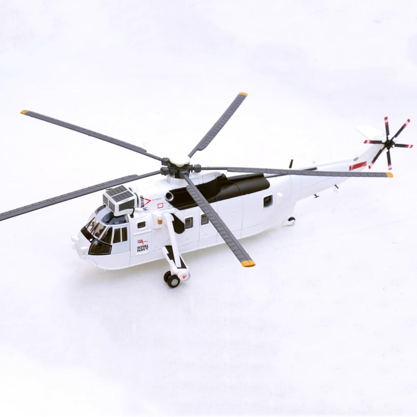WANSUPYIN Alloy 1:72 Royal Navy Sea King HC.4 United Nations Peacekeeping Force Helicopter Model Airplane Model for Collection