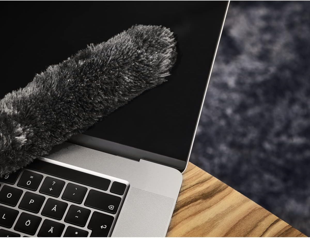 AEG AKIT22 FX8 Duster Kit (Feather Duster, Extra Coating, Washable, Flexible Suction Hose, Black