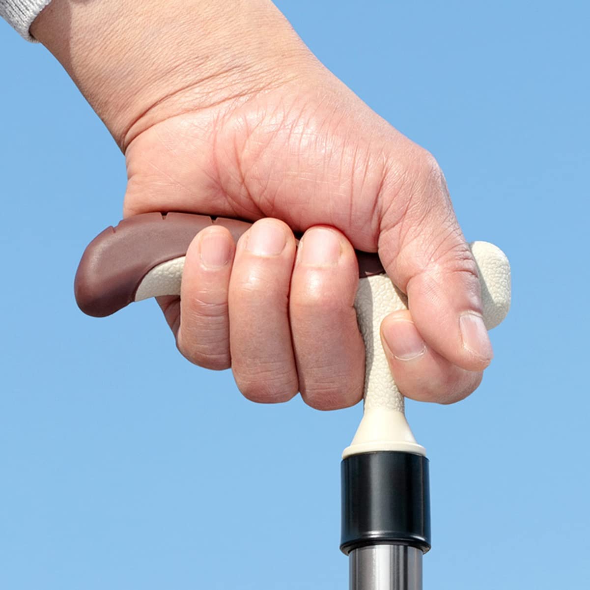 Regolabile Quadripode Bastone da Passeggio Robusto capacità di Carico 100kg Impugnatura Ergonomica in Alluminio Ausilio per La Deambulazione per Anziani