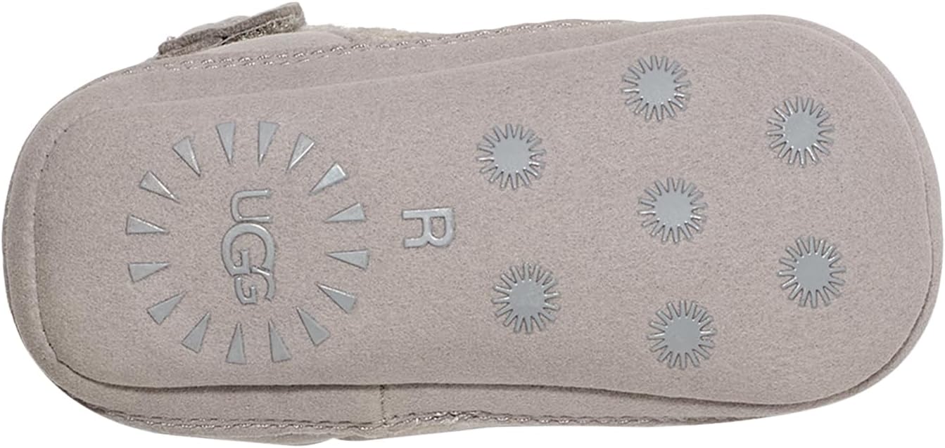 UGG Baby Skylar Beanie Gift Set Slipper