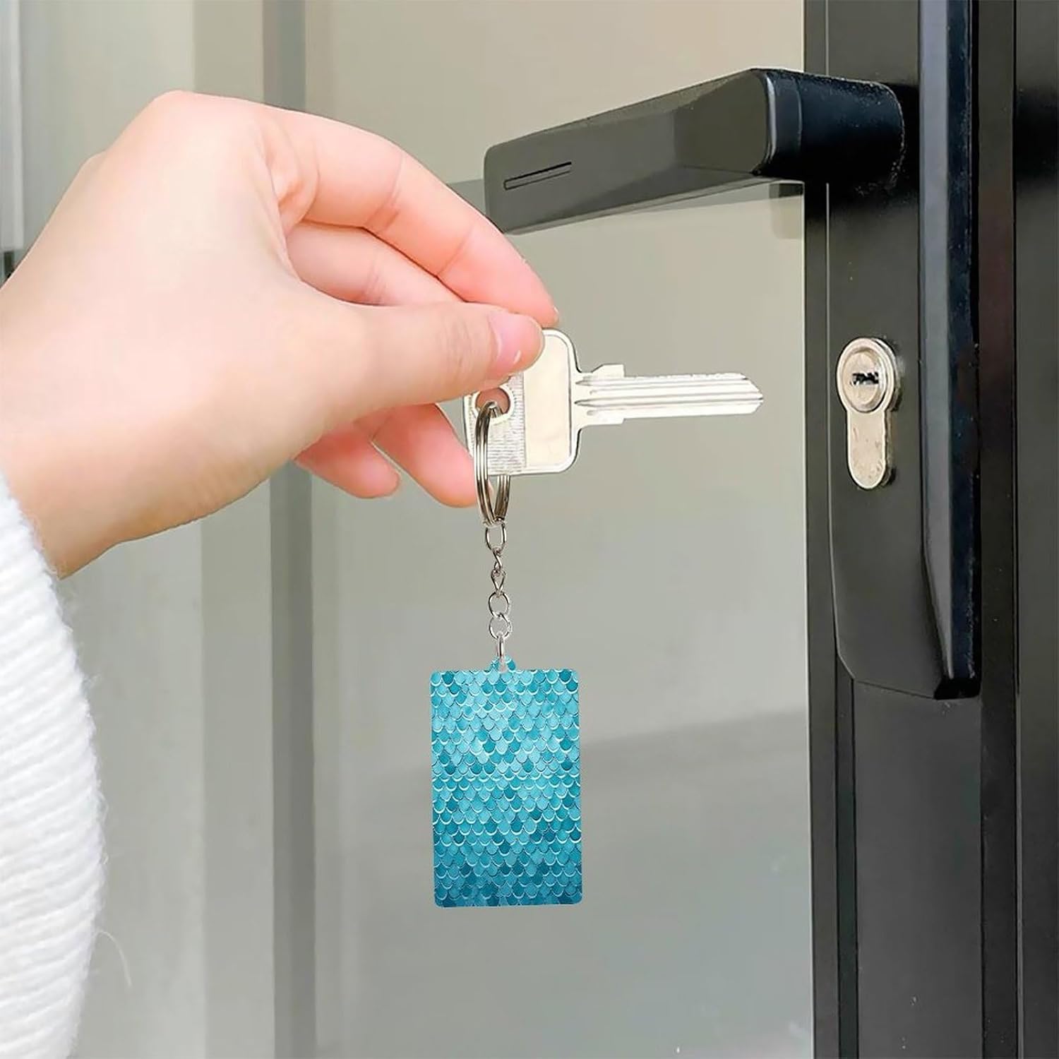 Blue Waves Squama Mermaid Scale Keychain Fashionable Reusable,Keyring Purse Charms Small And Portable,Acrylic Keychains for Christmas Tree Decor,Luggage Tags,Gift Decorations image 4