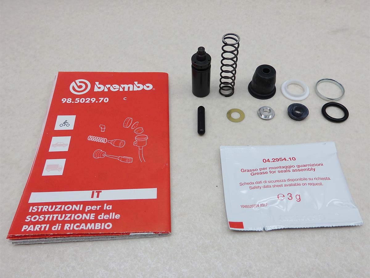 Amazon ブレンボ ブレーキマスター オーバーホールキット 13mm DUCATI用 brembo ブレーキ・クラッチプライマリシリンダー 車 バイク