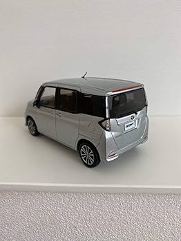 1/30 トヨタ TANK カラーサンプルミニカー ブライトシルバーメタリック Amazon | トヨタ 新型ライズ RAIZE 1／30 ダイハツ ロッキー OEM