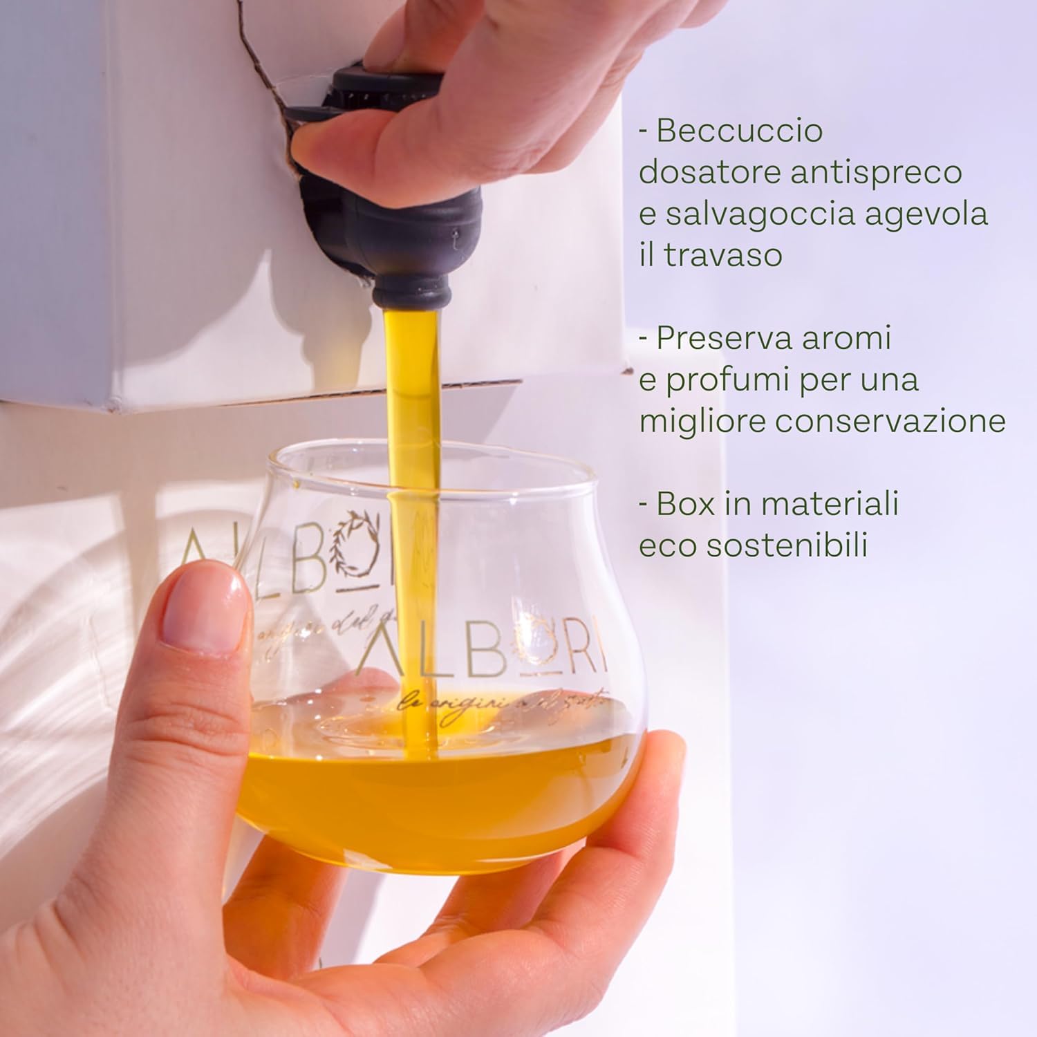 ALBORI Soave - Olio Extravergine di Oliva Italiano 5 Litri NUOVO 2025/2026 Estratto Freddo, Olio di Oliva con Olive Leccino e Peranzana Delicato per Pesce, Carne, Verdura, Box con Versatore Antispreco