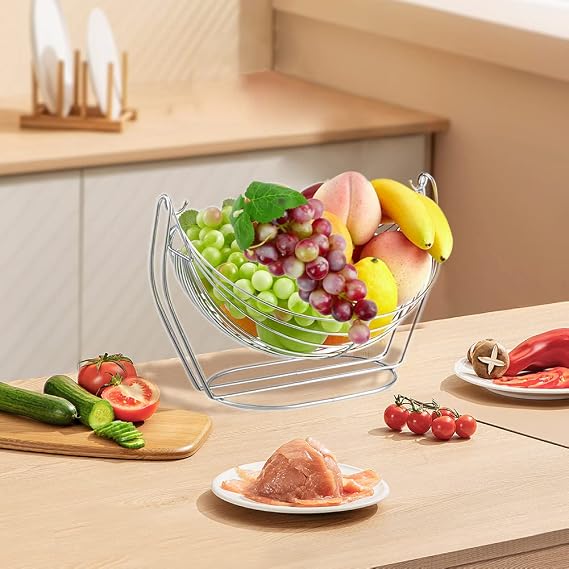 EQLEF 2 Bunches Artificial Grapes Plastic Fruits for Decoration, Green and Red Fake Grapes Fake Fruit Simulated Fruit for Home Kitchen Party Decor Vintage Wedding Favor (Grapes),17cm