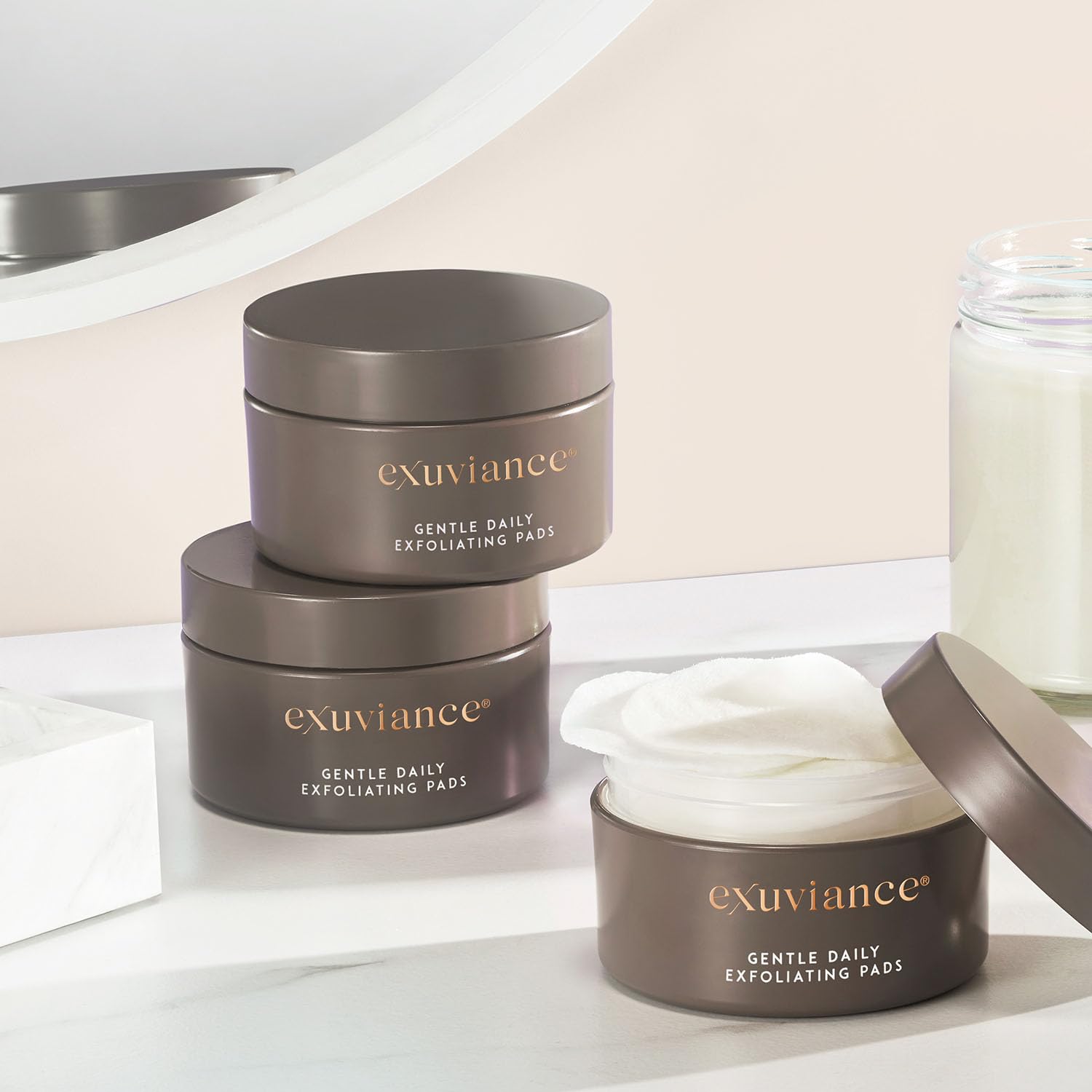 EXUVIANCE Gentle Daily Exfoliating Face Pads with PHA, Vitamin C and E Antioxidants, Green Tea and Cucumber Extracts, 60 pads - Image 6