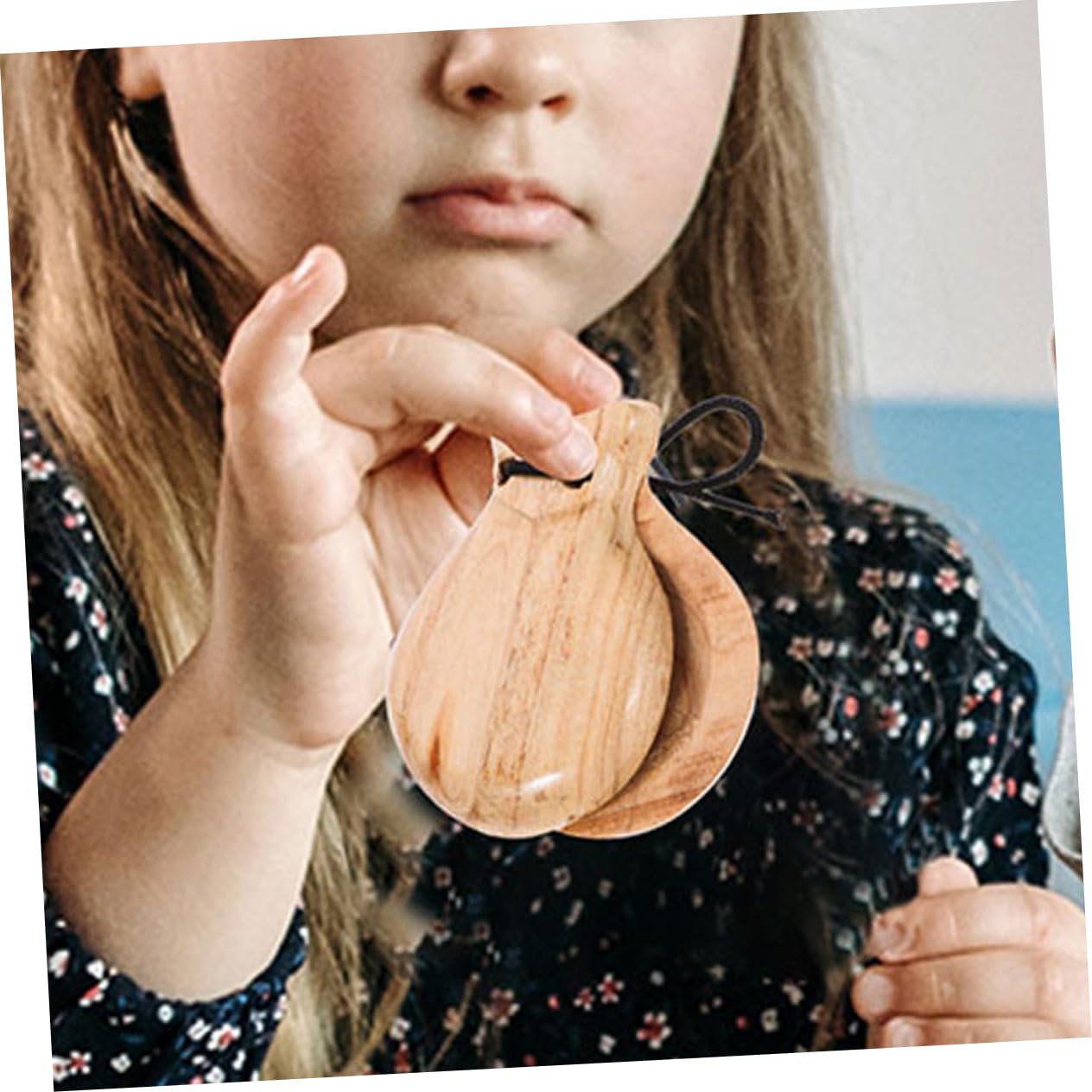 BESTonZON Wooden Castanets Spanish Musical Instrument 2pcs Percussion Clappers for Adults