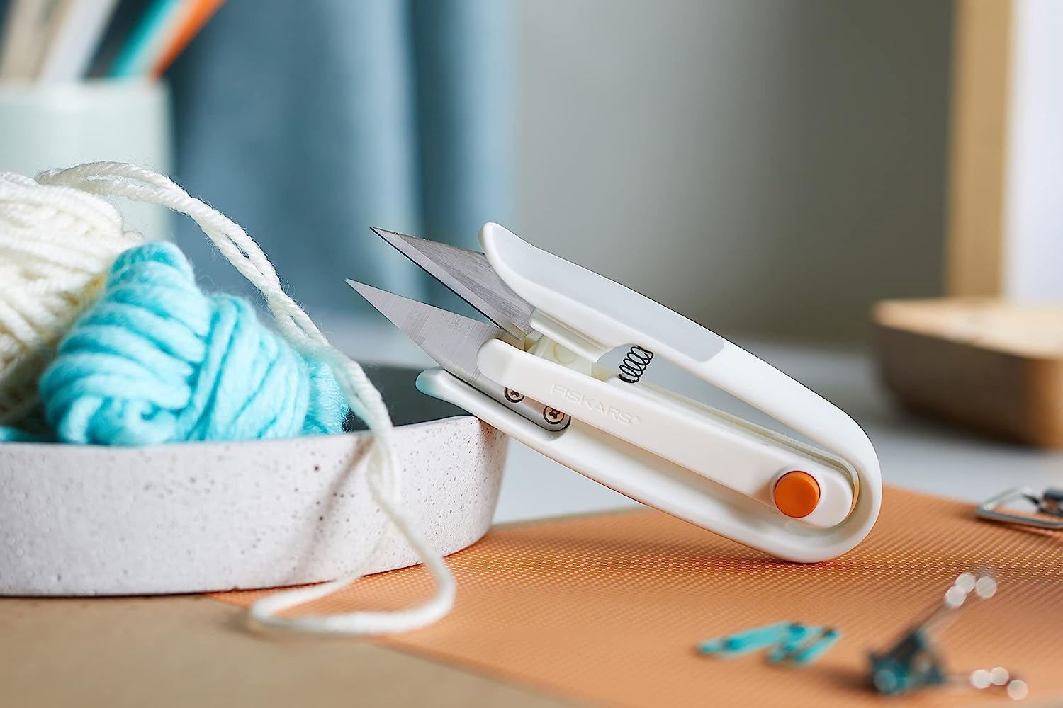 Fiskars Thread Cutting Shears, for Right and Left-Handers, Stainless Steel Blade/Plastic Handles, White, 1059562