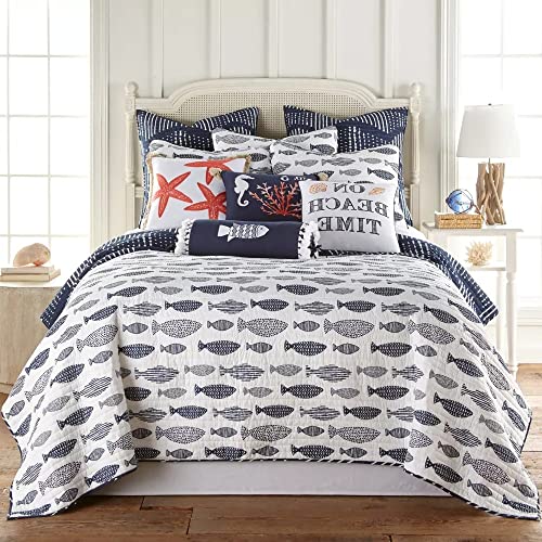 Plush & Soft 2 Piece 100% Cotton Reversible Christmas Quilt Twin/TwinXL Size | Coastal Theme Kids Bedspread With Intricated Fish Geometric Pattern | All Seasons Farmhouse Bedding Blue/White Color Warm
