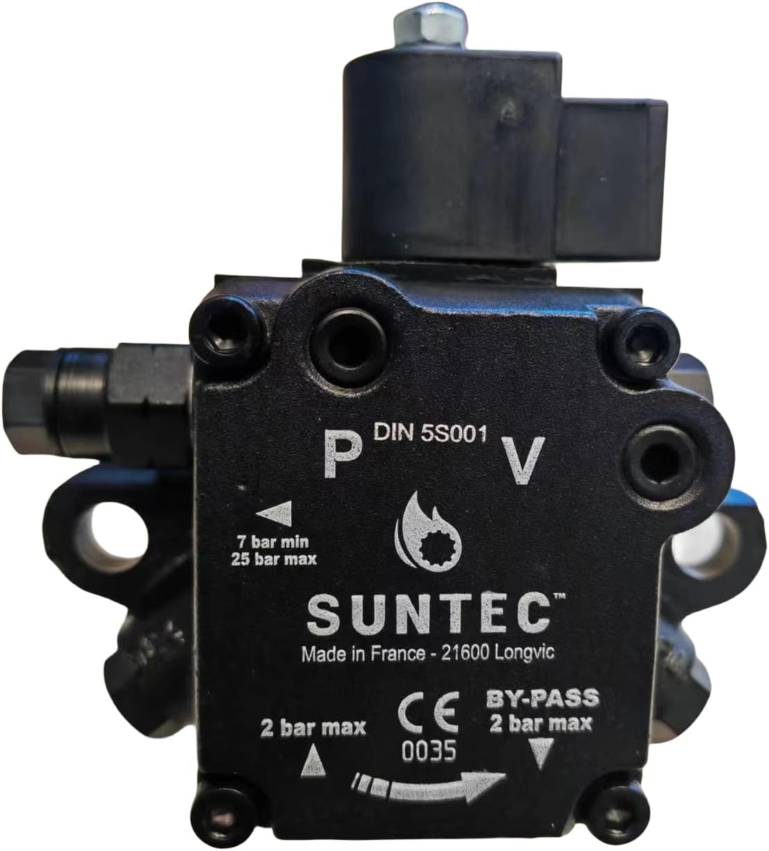 Front view of SUNTEC AS47A 7432-4 oil pump showing brand, model, and pressure specifications.