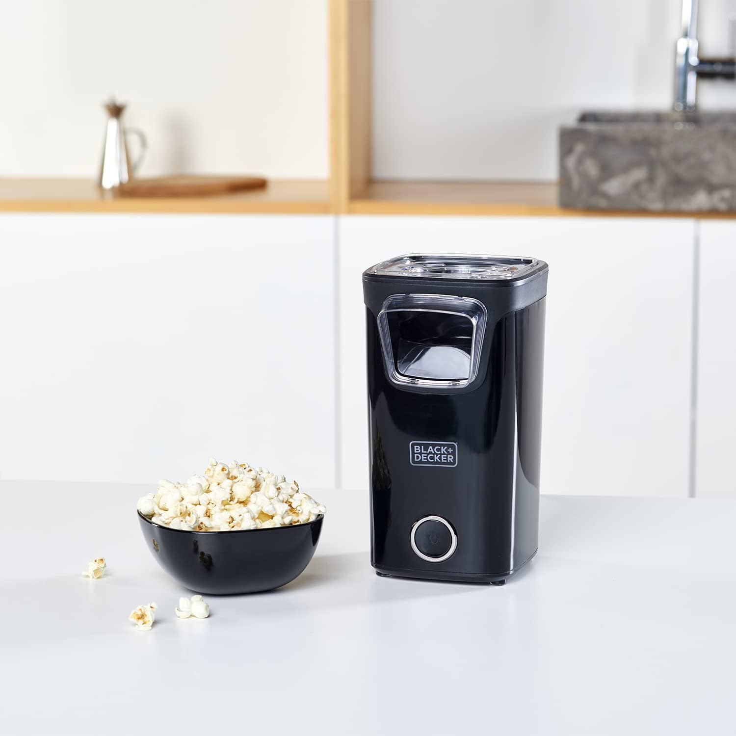 Macchina per Popcorn Veloce, Cottura ad Aria Calda Senza Olio, con Coperchio Trasparente e Misurino - Design Compatto 16x13.5x25.5cm, 1100W, Nero