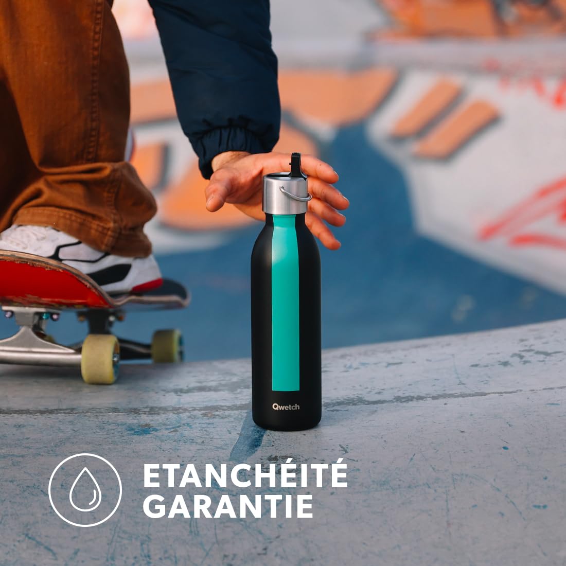 Qwetch - Granatowa butelka izolowana z serii Sport 600ml - Butelka ze sportowym korkiem - 24 godziny zimna i gorąca 12 godzin - Wodoodporna, wolna od BPA i kompaktowa