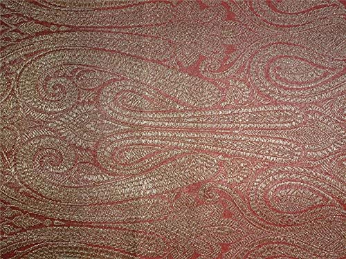 Brocart de soie lourde rouge idéal pour confectionner une robe de soirée de luxe