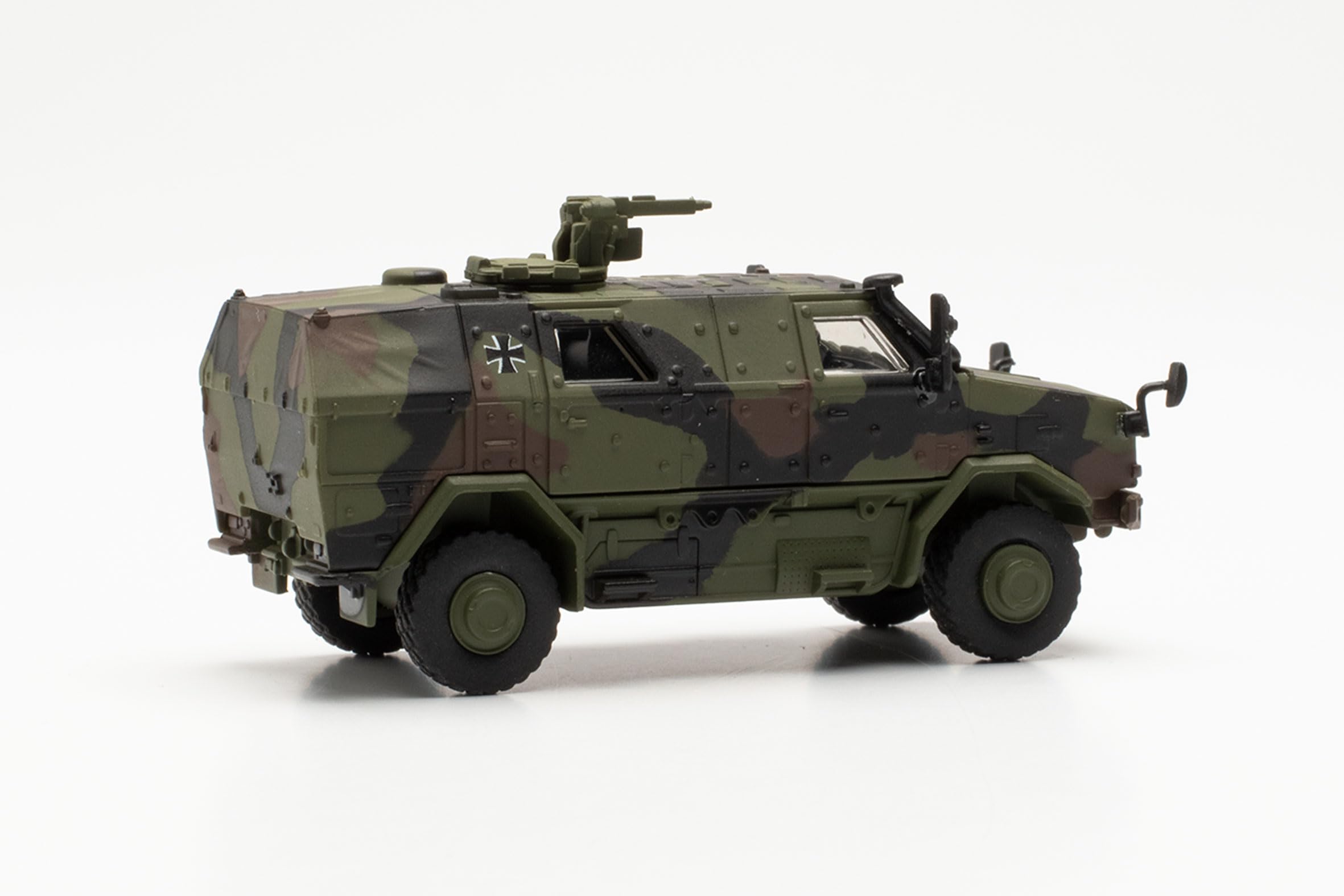 herpa Modèle Militaire véhicule de Transport Tout-Protection (ATF) Dingo avec KMW 1530, décoré, Miniature à l'échelle 1:87, Objet de Collection, fabriqué en Allemagne, Plastique, Vert