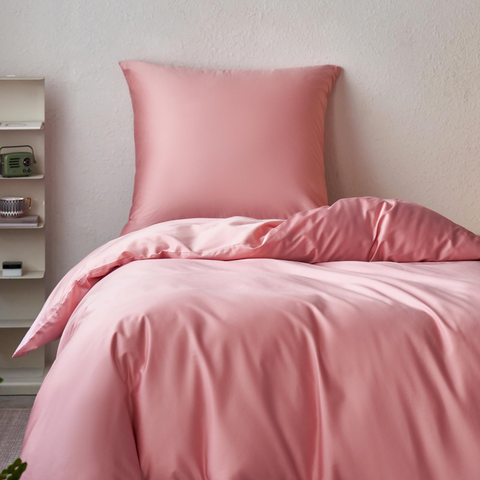 Parure de lit 155 x 220 cm satin de coton rose pour des nuits douces et sereines
