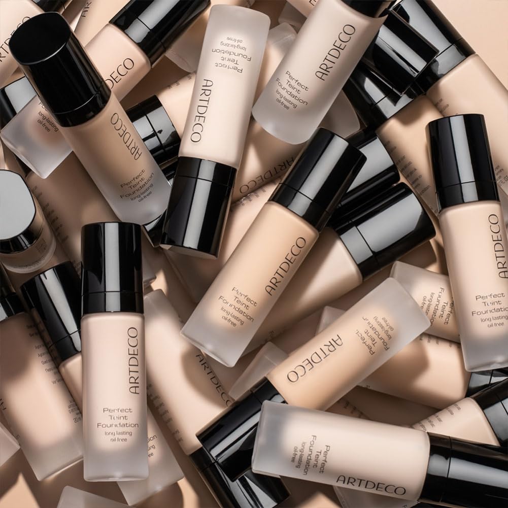ARTDECO Perfect Teint Foundation - Warm Butter Pecan - Lightweight Liquid Formula - Medium to Full Coverage - Without Mask-Like Effect - Vegan Makeup - Hyaluron - 0.67 Fl Oz
