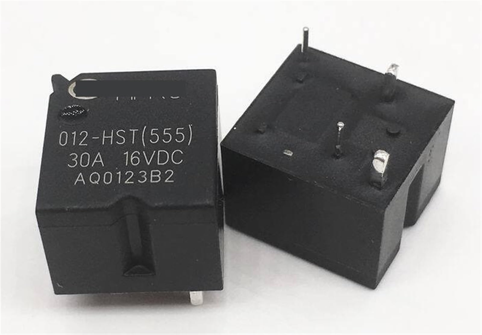 Relé HFKC 012-HST(555) de 4 pines y 12V 30A para automoción 3
