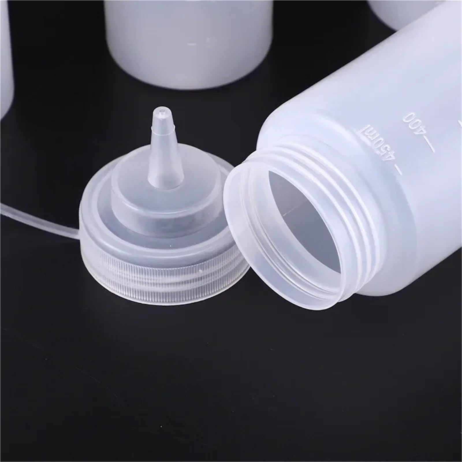 10 Stück große Squeeze-Gewürzflaschen mit Düsen for Ketchup, BBQ-Saucen, Olivenöl-Flaschenspender, Saucen-Küchenhelfer für Gewürze(680ml)