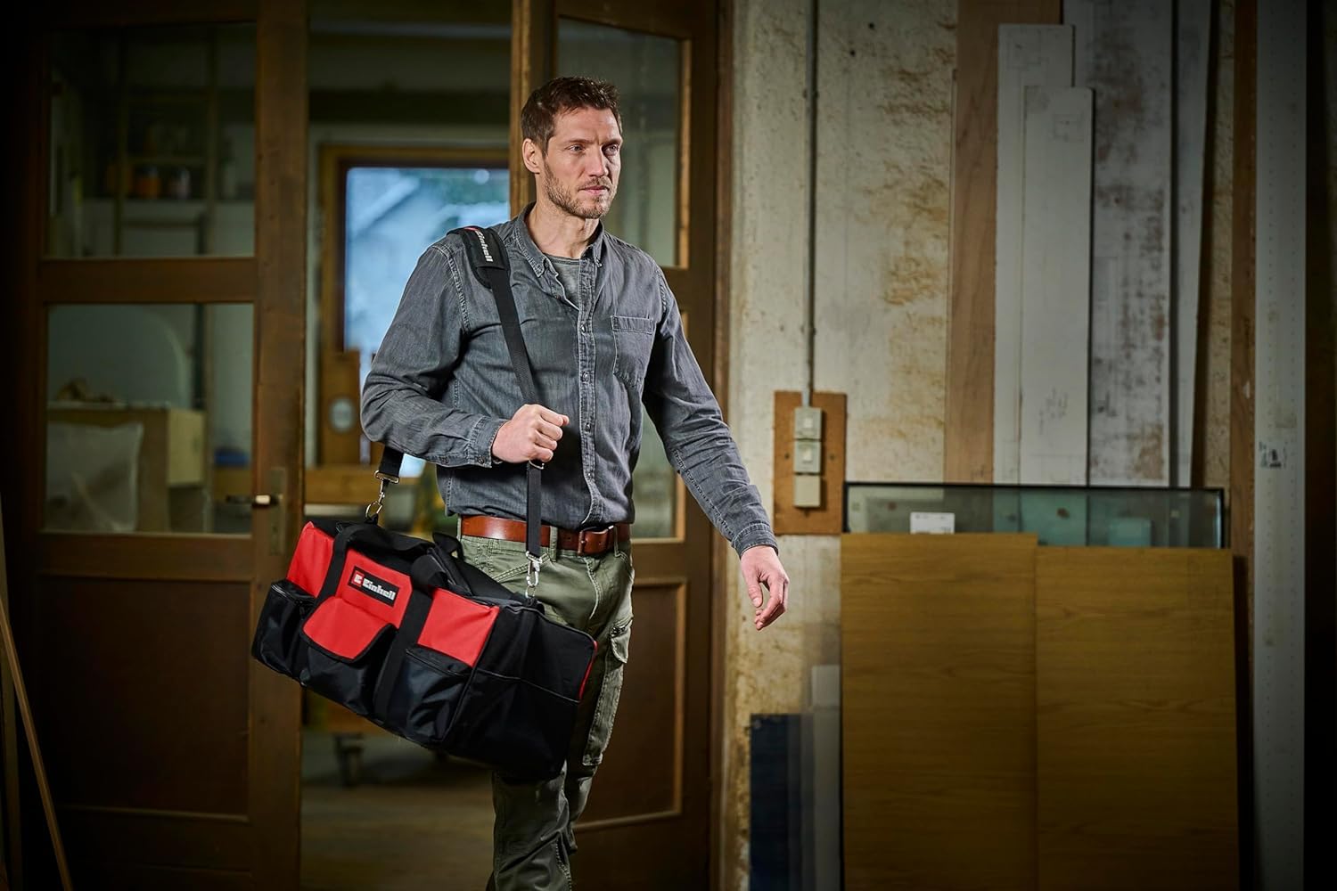 Einhell Borsa portautensili 56/29 - Valigetta per attrezzi e accessori, resistente con base rinforzata, tracolla, maniglia per il trasporto, varie tasche e scomparti - Contenitore per utensili