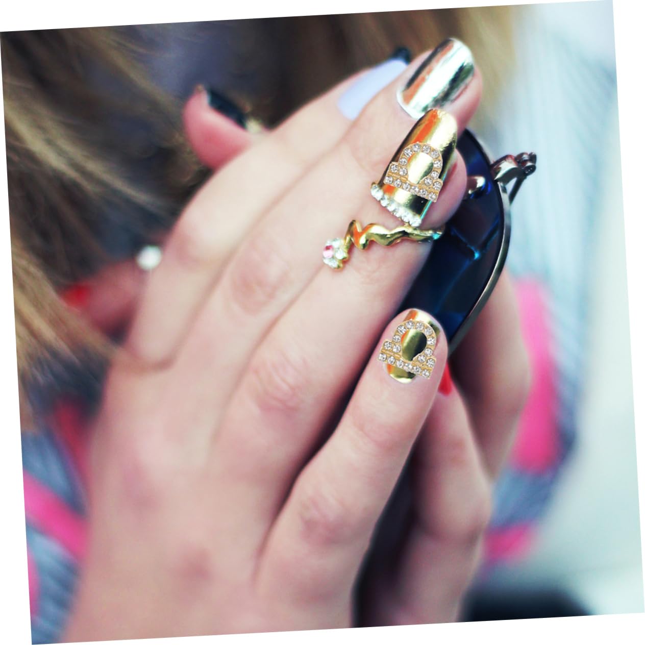 4 Set Charm Per Unghie Con Luccicanti Decorazioni Per Nail Art Design Unico E Creativo Per Unghie Naturali E Adatti Per Manicure Te E Regali Per Amiche Pezzi * 4