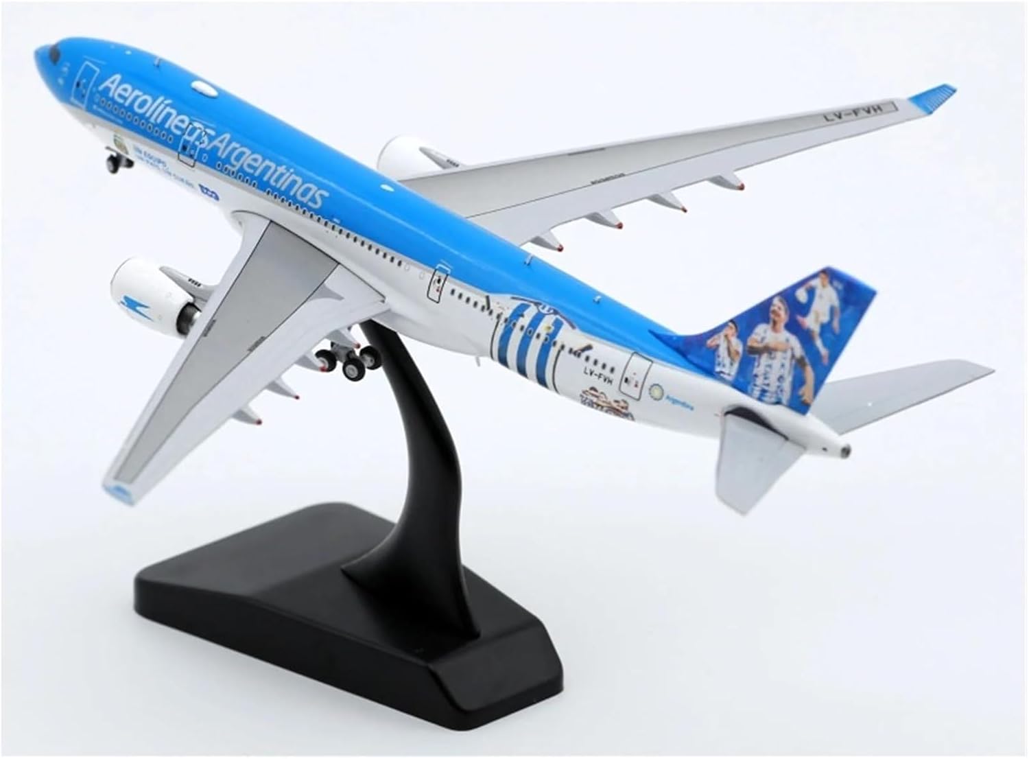 Decorated Airplane Models 1:400 for Aerolíneas Argentinas SkyTeam A330-200 Die-cast Alloy Aircraft Model