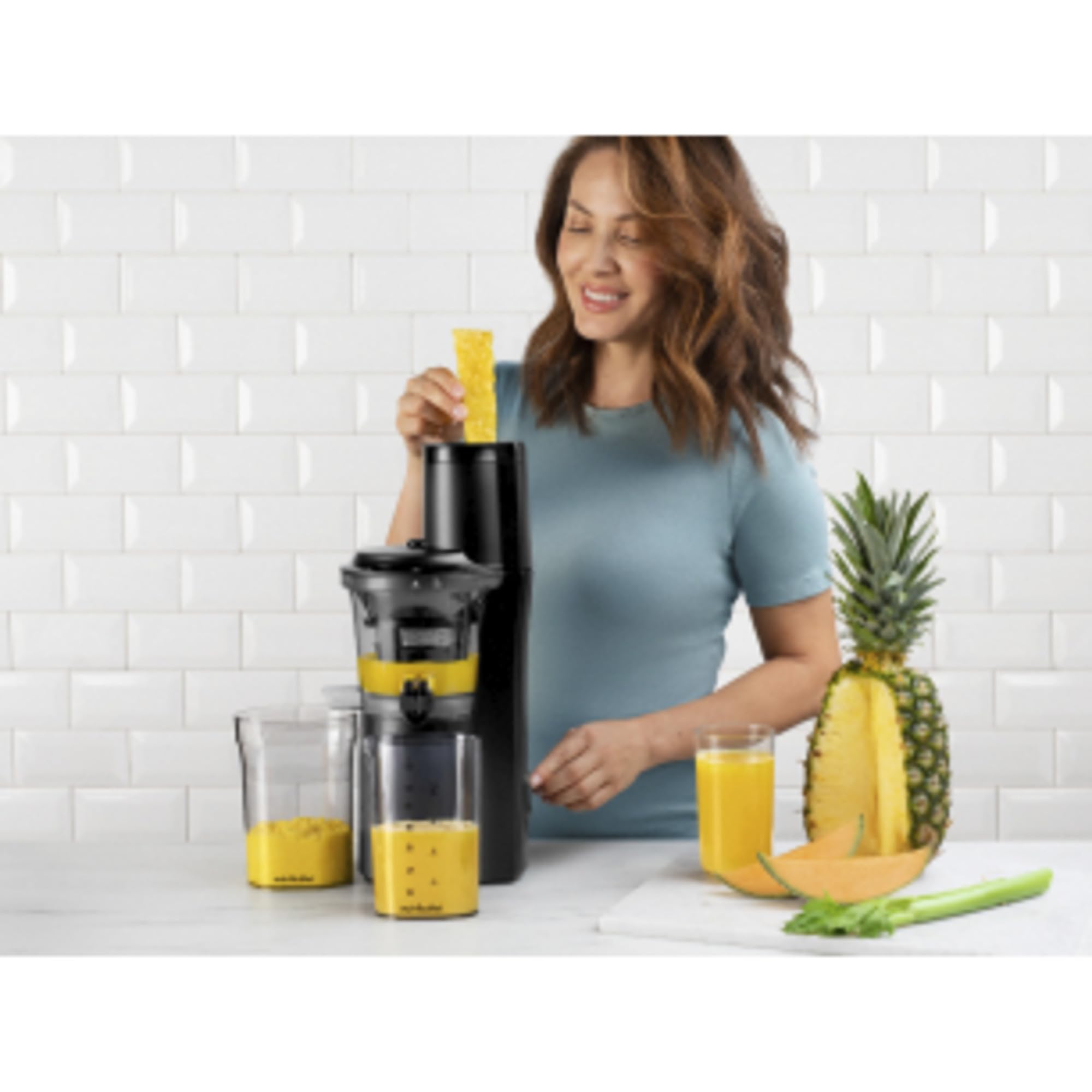 Nutribullet NBJ500 Slow Juicer Extracteur de Jus à Froid 1.8 L Noir