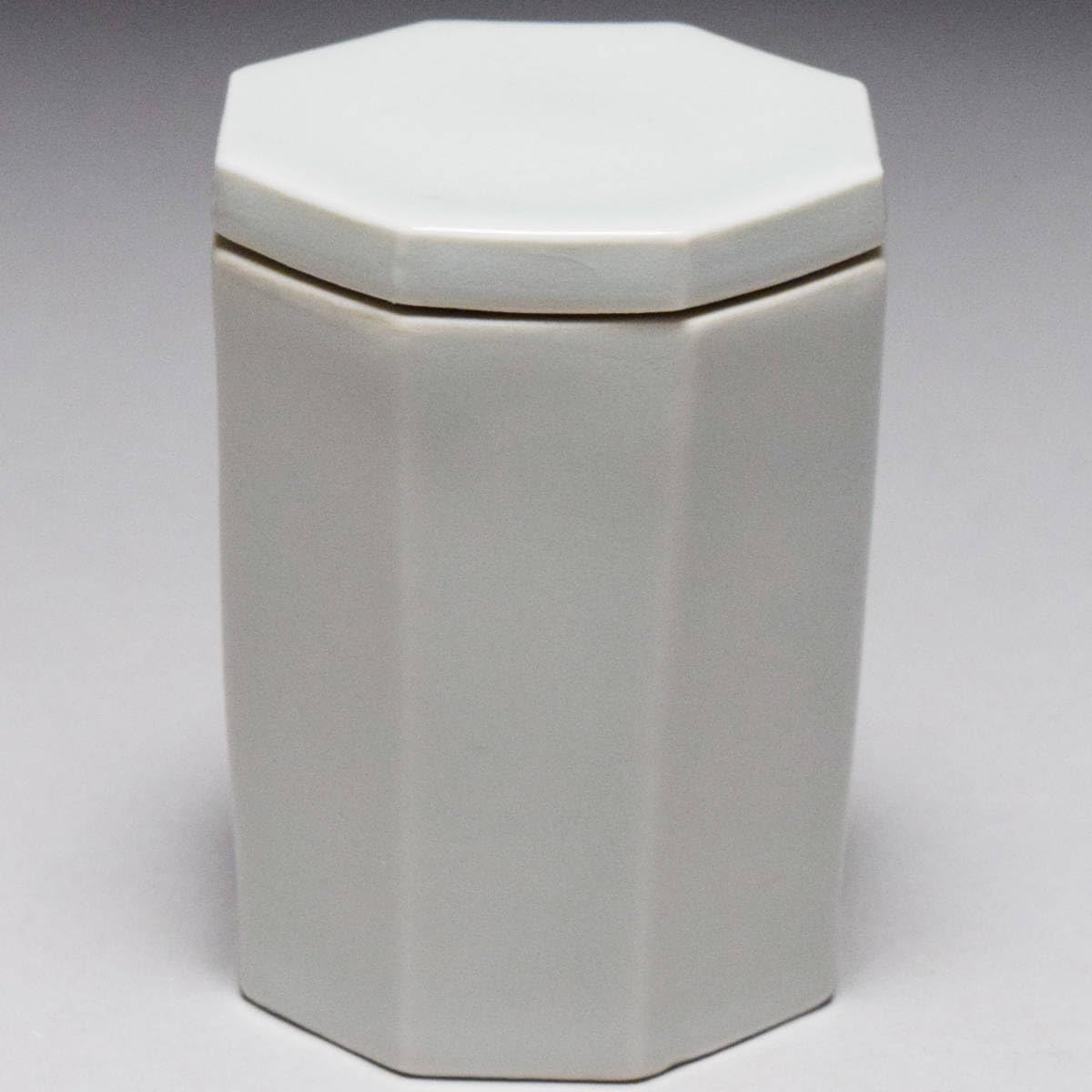 Amazon.co.jp: 柳元悦白磁面取蓋物共箱茶道具八角茶器小物入【c