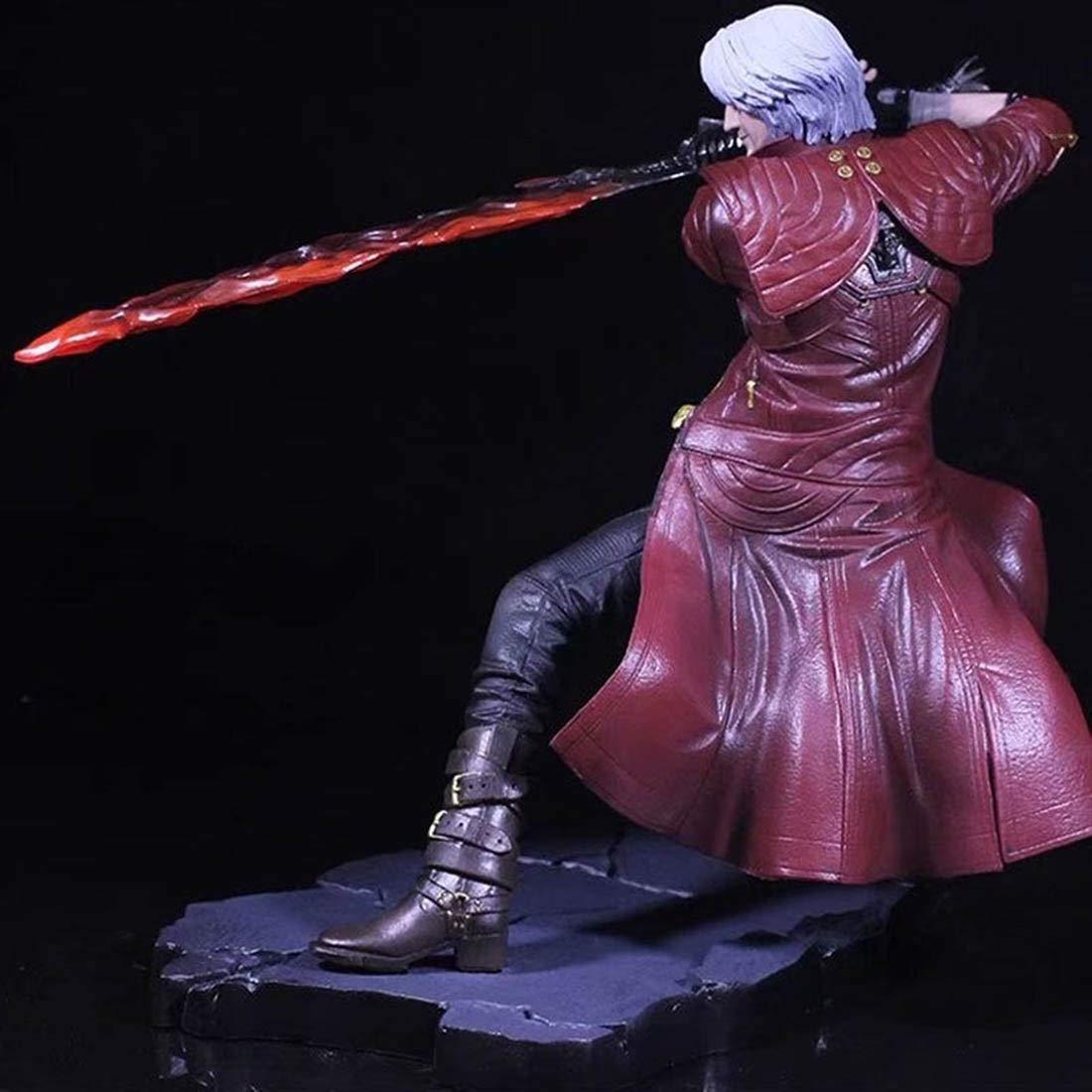 Amazon.co.jp: デビルメイクライ5ダンテ1/8アクションフィギュア