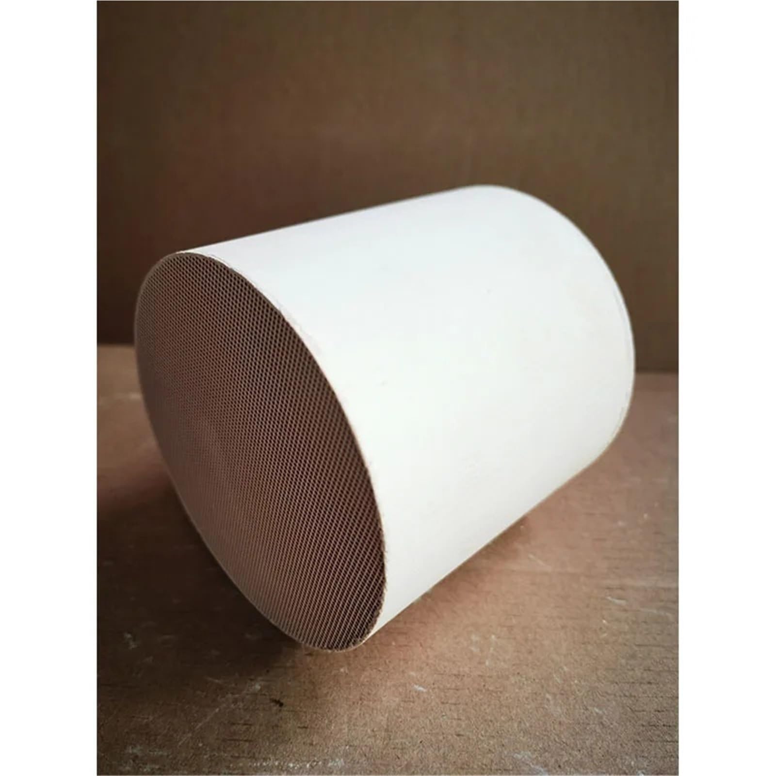 katalizator samochodowy Uniwersalny katalizator wysokoprzepływowy 106x100mm 400cpsi Euro 4, ceramiczny, część samochodowa do układu wydechowego samochodu