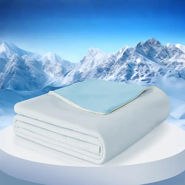 RoyRose Ice Blanket for Sleeping The Cold Blankets for Hot Sleepers Cooling AC Cold Blankets for Sleeping Soft Cozy Lightweight Silicone Quilt Machine Washable Multiple Times Skin Friendly Light Blue