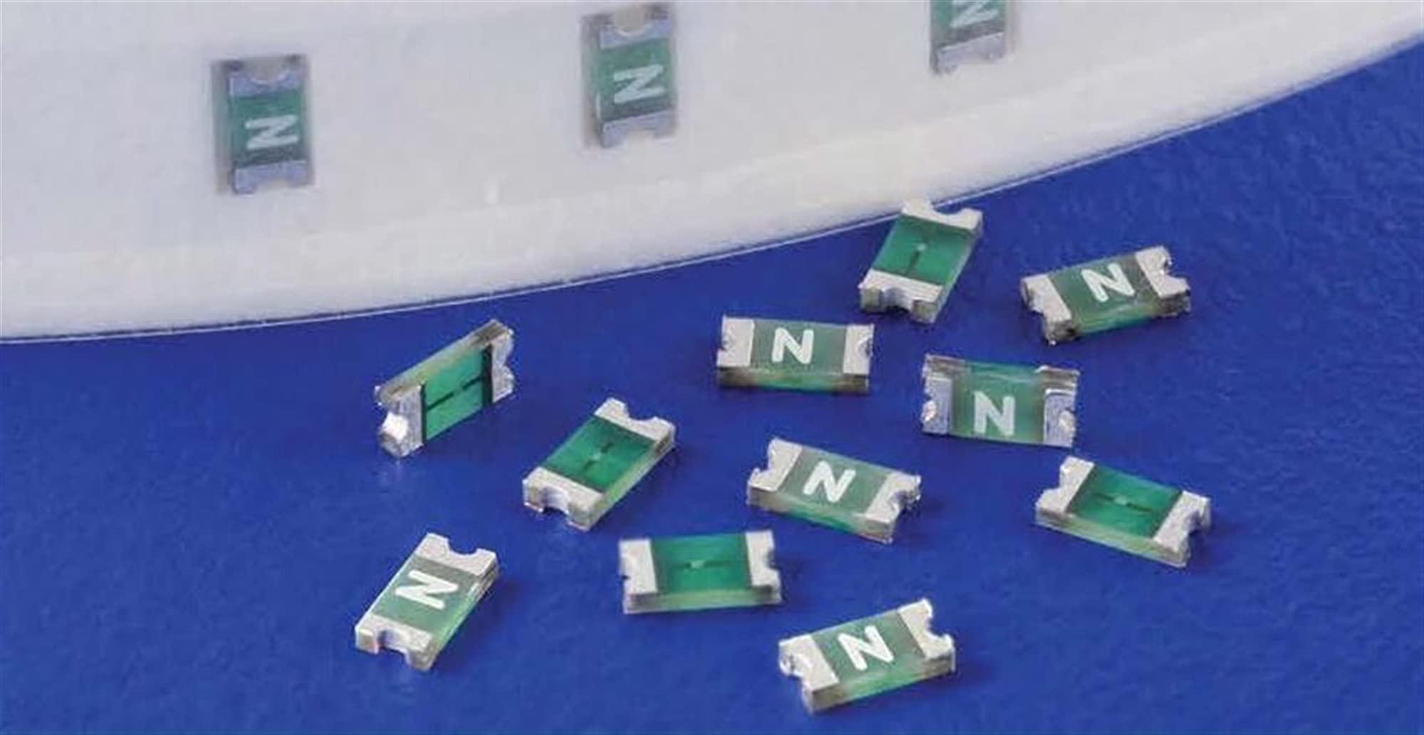 Fusibles SMD à action rapide 0603 32V pour couper instantanément les surcharges