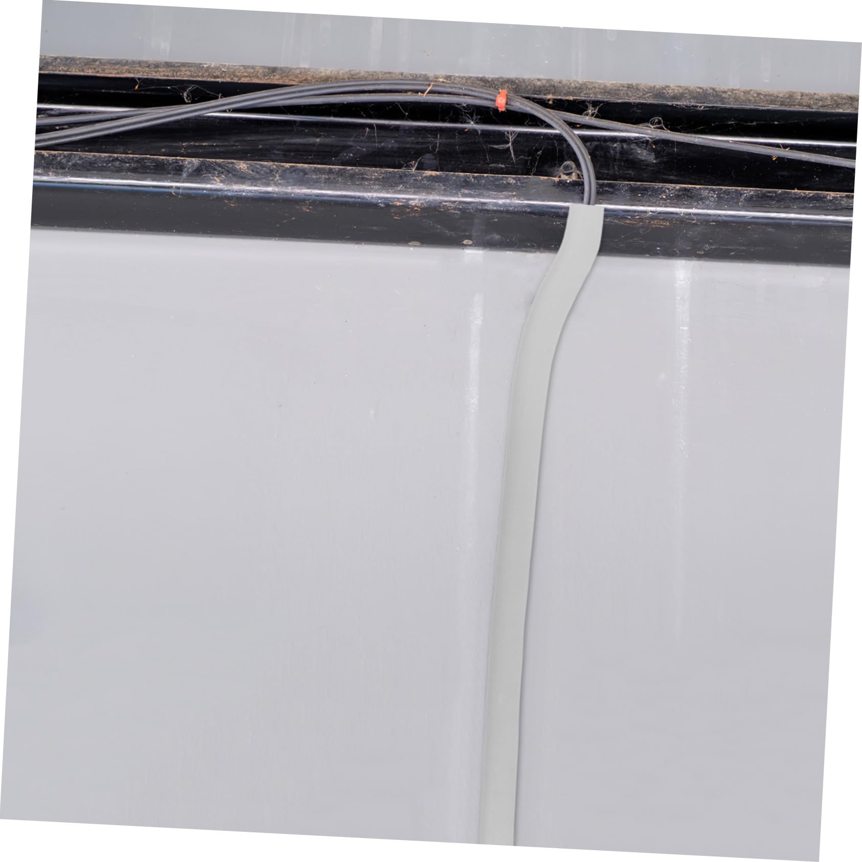 Canalina Adesiva per Cavi da Pavimento in PVC Morbido Trasparente Flessibile e Resistente Copertura per Nascondere Fili in Casa e Ufficio Facile da Installare e Gestire
