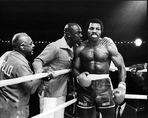 Posterazzi Carl Weathers Tony Burton y Hank Rolike En Rocky Ii Impresión fotográfica en blanco y negro (8 x 10) - Artículo # MVM01001