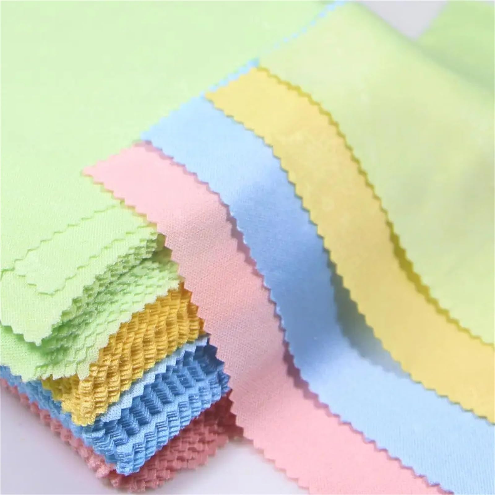 Paños de limpieza multiusos para gafas, 100 unidades, 4 colores, 13 x 13 cm, para gafas, cámara, computadora, microfibra suave, sin arañazos, sin rayas