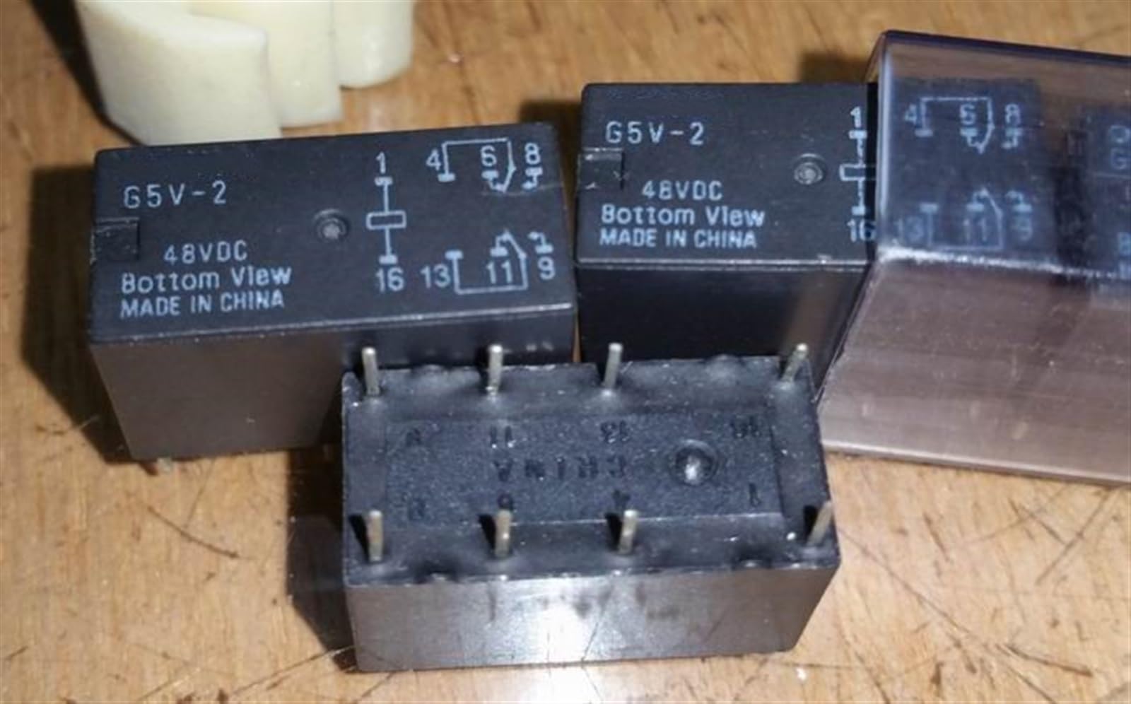 Relais 4078-3V-48V miniature G5V-2-H1 pour circuit imprimé PCB