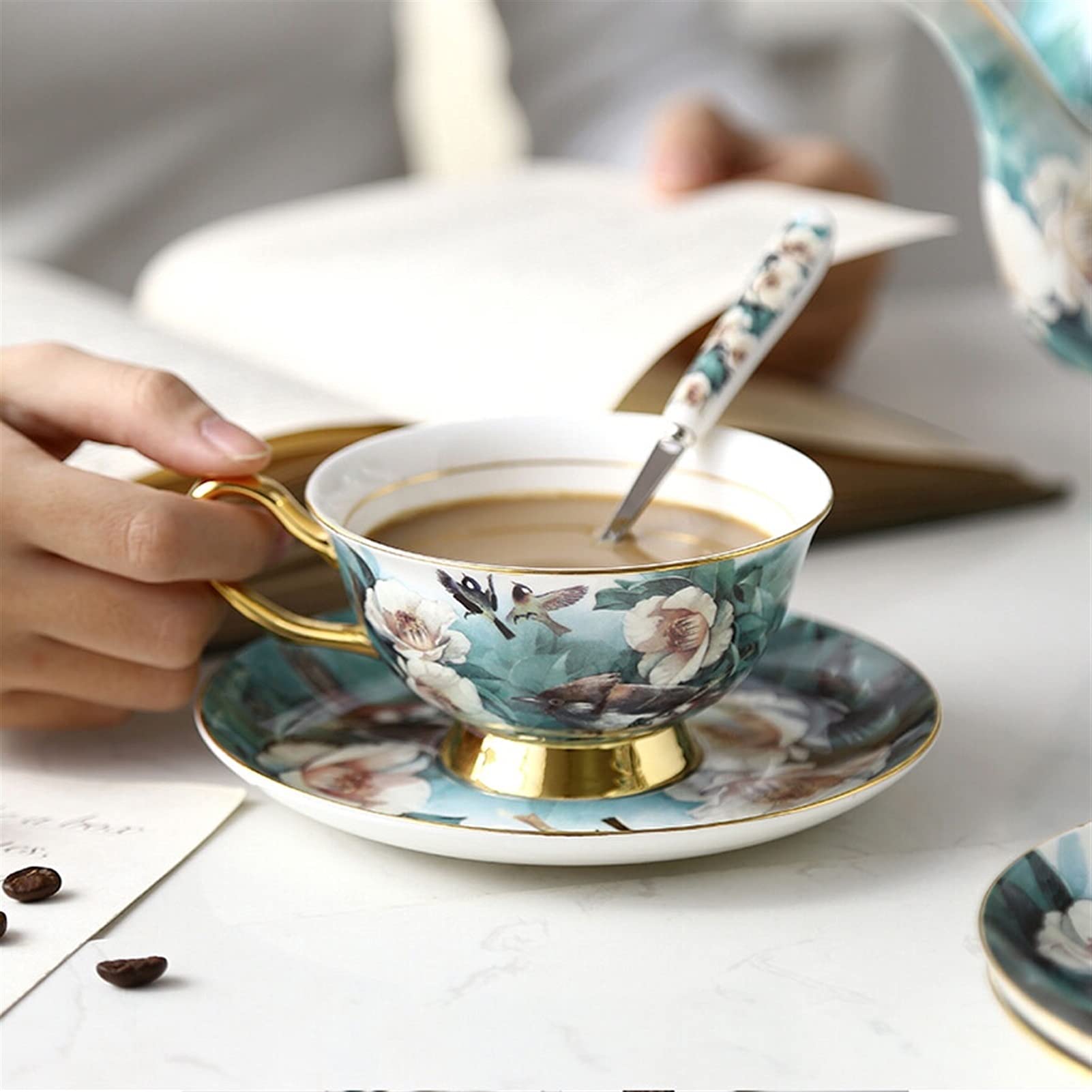 Service à thé élégant en Porcelaine Tendre pour Le thé de l'après-midi, Ensemble Complet de Tasses à café avec boîte, Parfait pour la Maison et Les Cadeaux