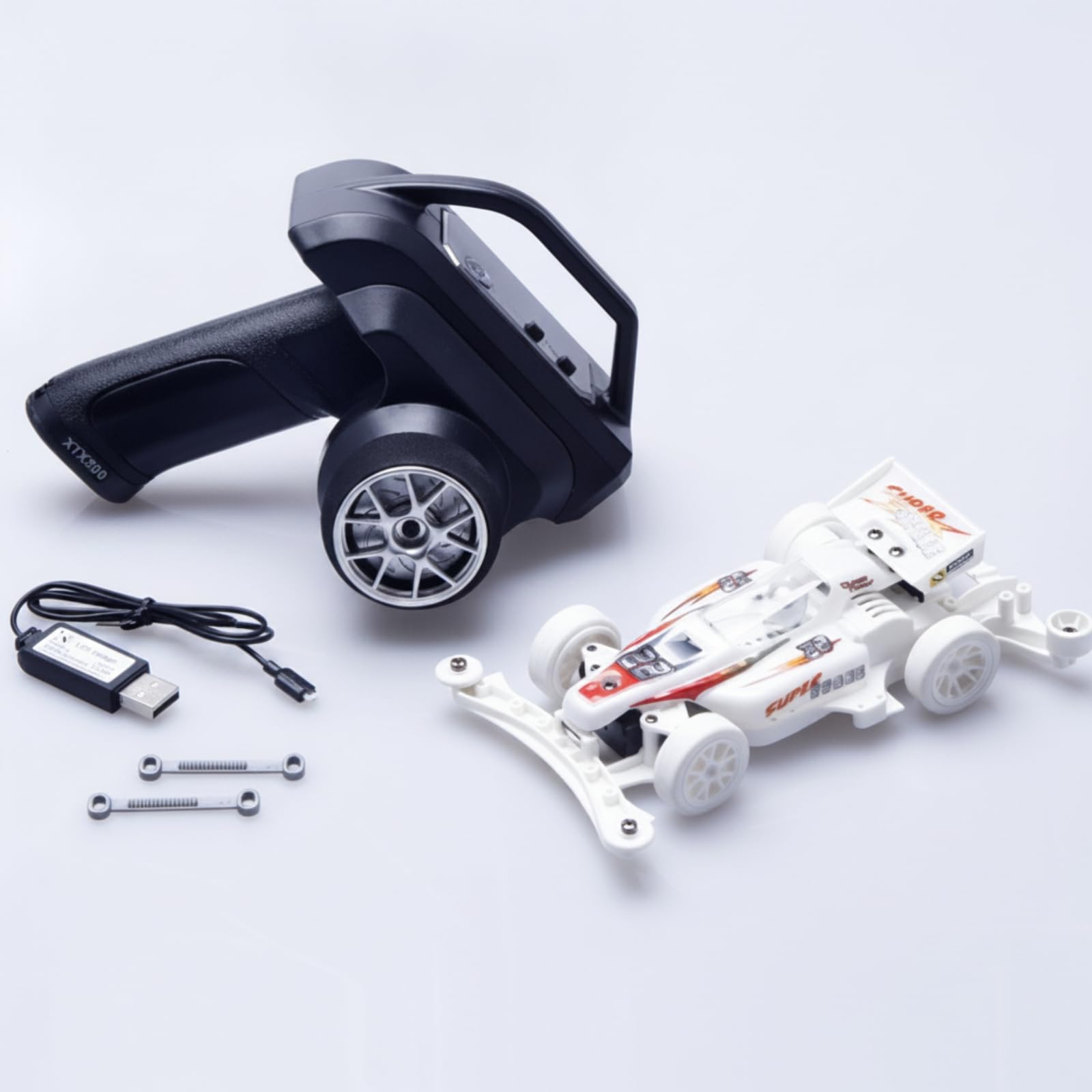 Mini Veicolo Radiocomandato Auto RC Macchinina Modellino Miniatura Elettrico in Plastica con Motore 130 Rapporto 4.0 1 Pacchetto Completo USB Ricarica, Bianco, 1 32