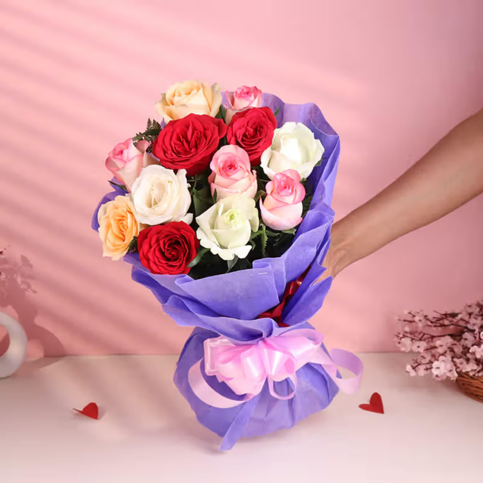 FlowerAura Fresh Live Flower Bouquet of 10 Mix Rose Flowers For Birthday Gift, Anniversary Gift, Wedding Gift, Congratulations Gift & Gift For Special Occasions (Same Day Delivery)