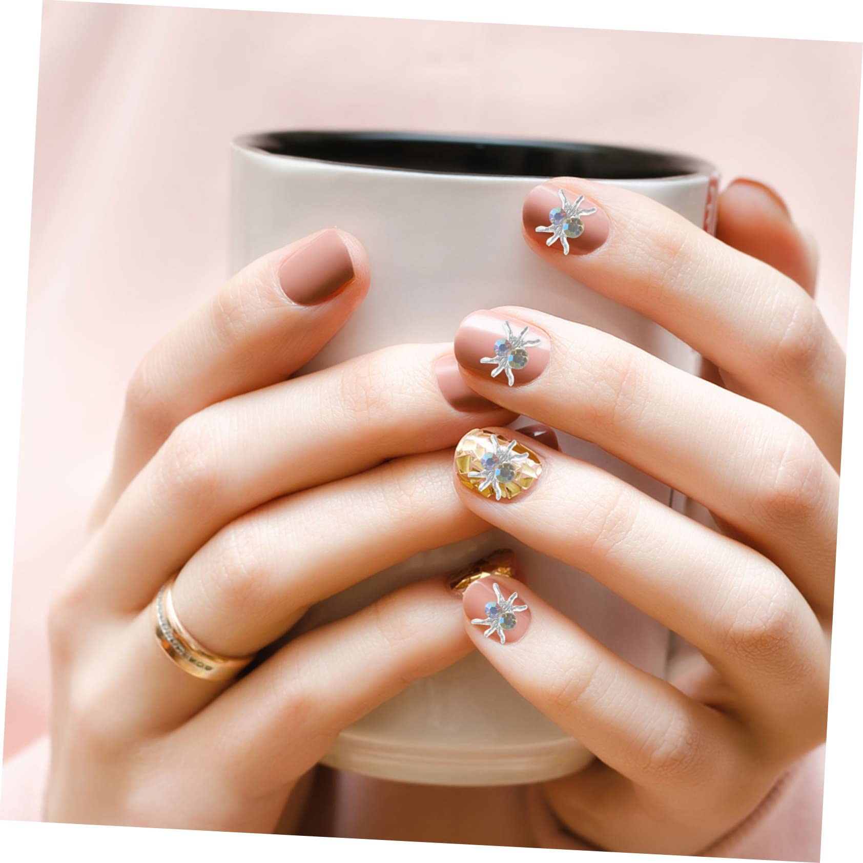Healeved 500pezzi Spider Charms Per Unghie Decorazioni Per Manicure Halloween Accessori Per Nail Art Creativi e Facili Usare