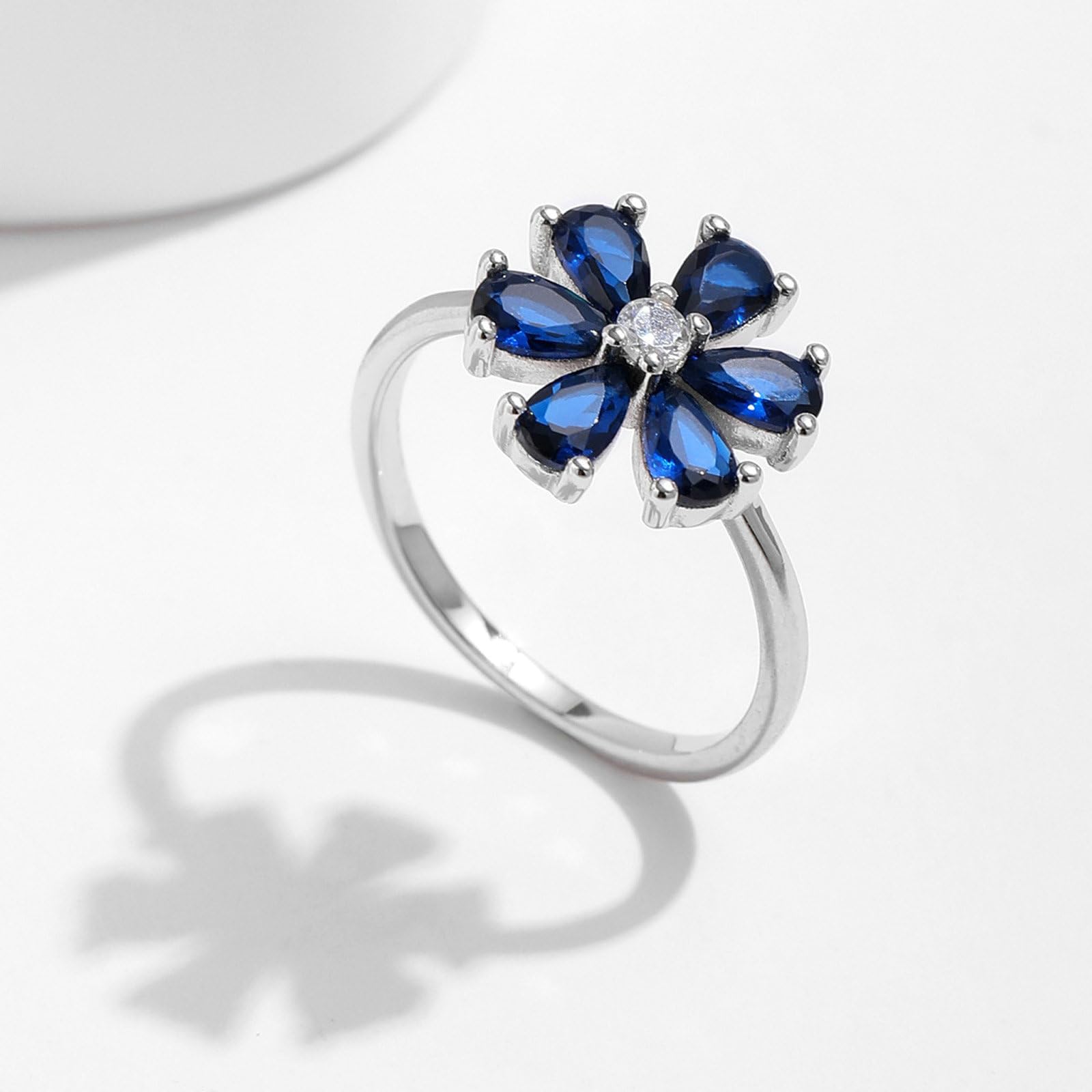 Anillo de oro blanco de 9 K/14 K, zafiro artificial azul, redondo con circonita azul (forma de pera) anillo para mujer