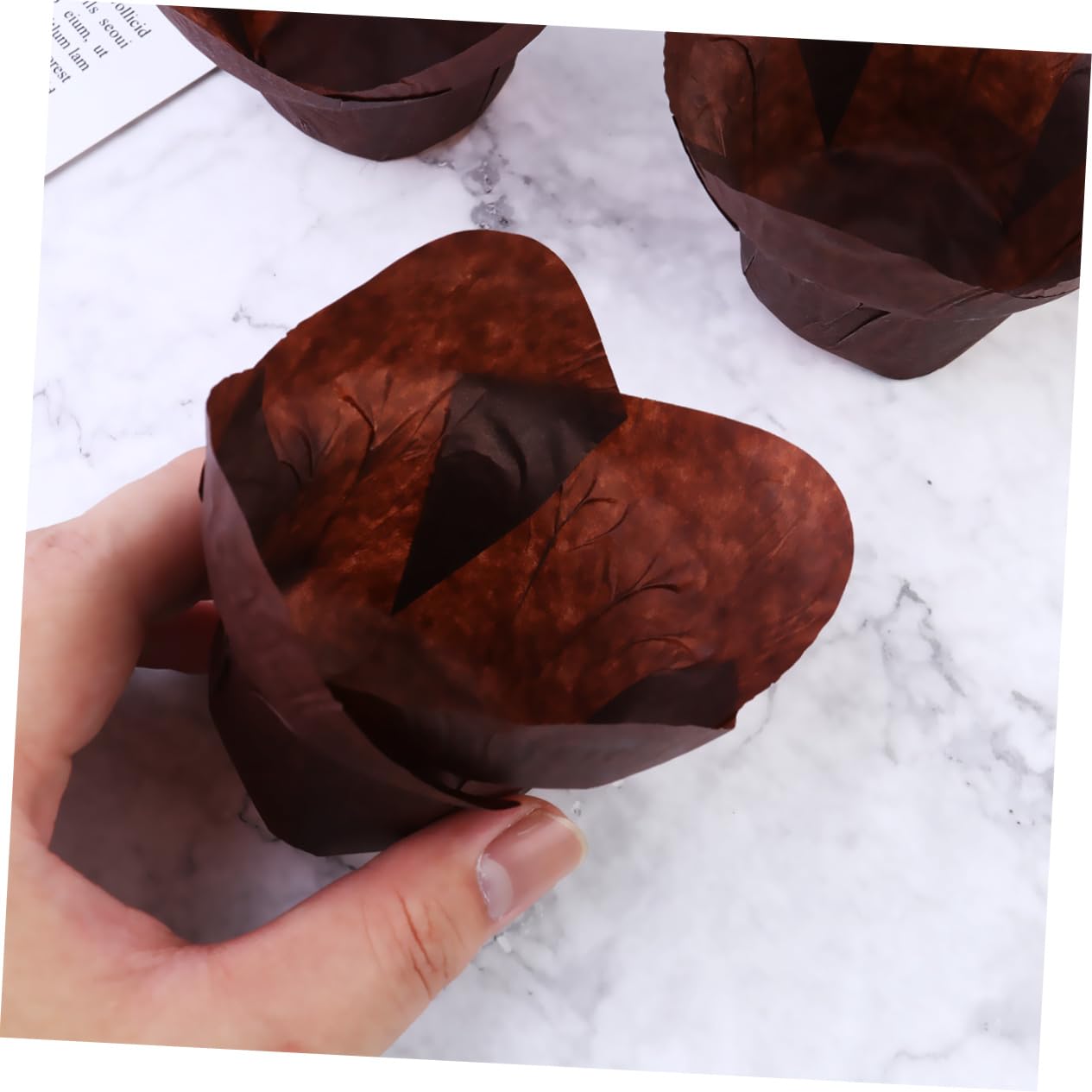 MAGICLULU 300stücke Muffin-papierbecher Hitzebeständige Backförmchen Aus Papier Sicher Für Küche Muffin Und Cupcake- Kaffee-farbe Für Partys Und Feiern