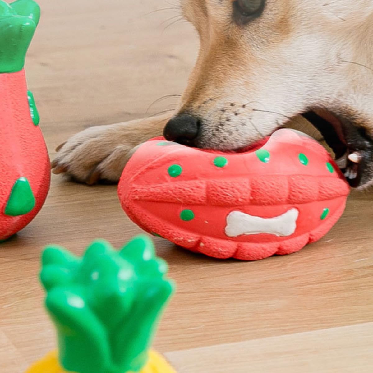 FRCOLOR 3piezas Juguete Interactivo De Masticar Para Perros Juguete Divertido Forma De Fruta Para Cachorros y Perros Medianos Material Suave y Seguro Estimula El Ejercicio Inteligencia