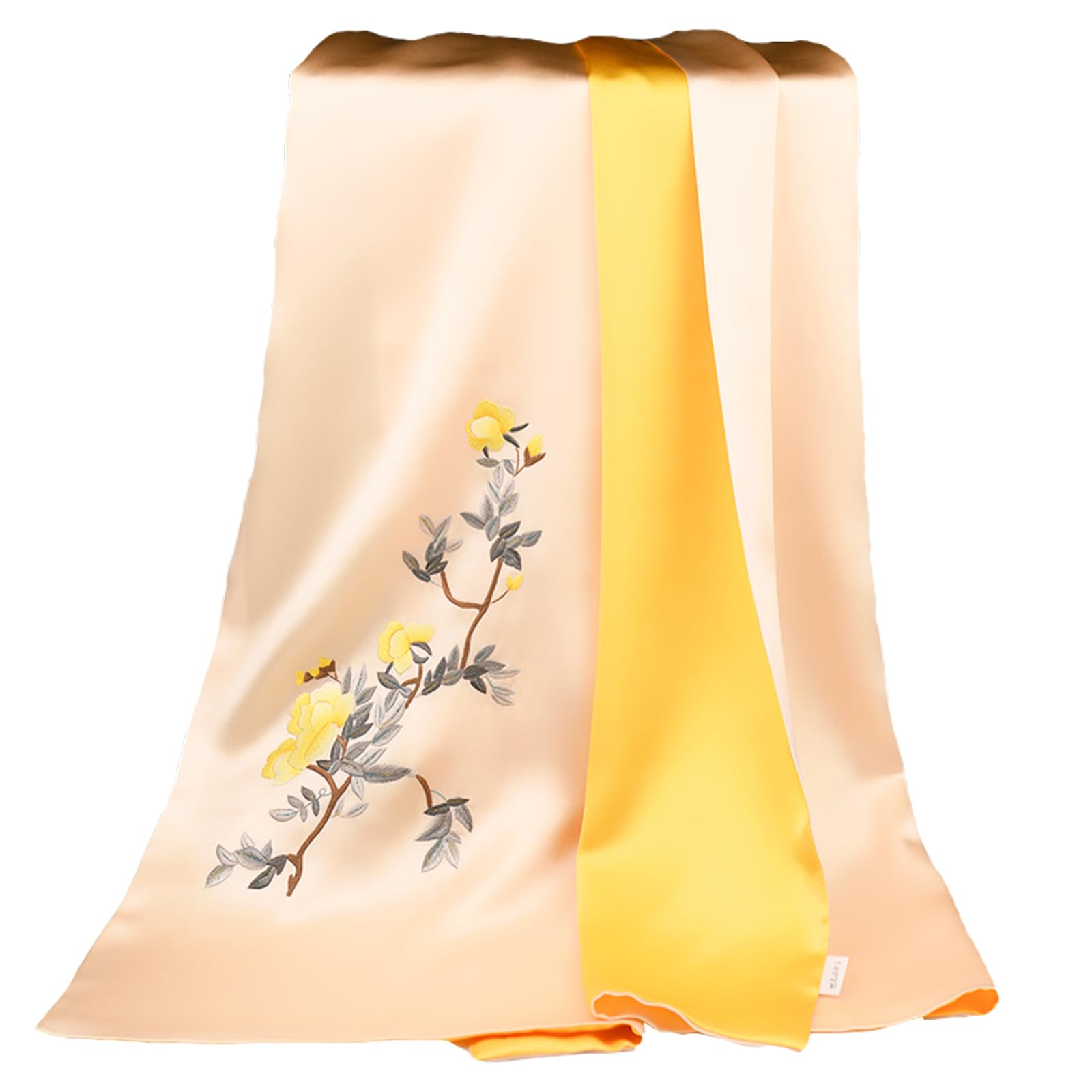 Écharpe en soie brodée main contre le froid et les irritations