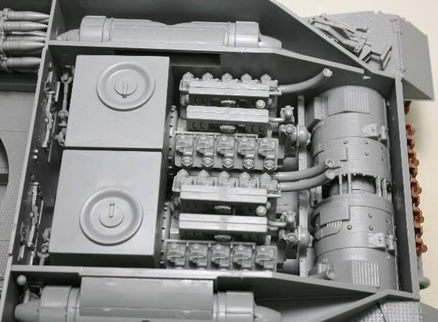 Amazon | アミュージングホビー 1/35 ドイツ 重戦車 ティーガー