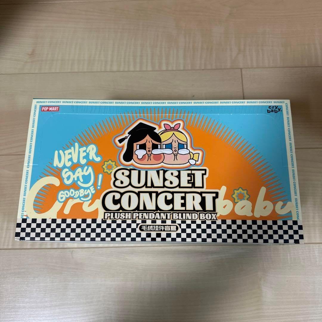 正規品 cry baby sunset concert アソートボックス 楽天市場】POP MART CRYBABY Sunset Concert シリーズ バッジ