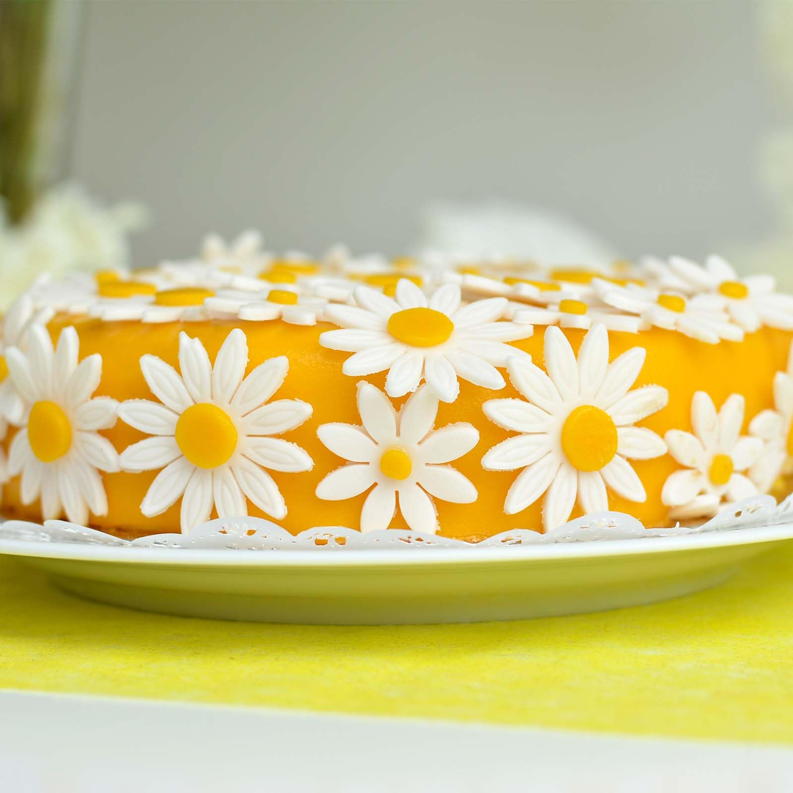 Amazon.com: Daisy Fondant Cutter, 4PCS Flower Plunger Cutters