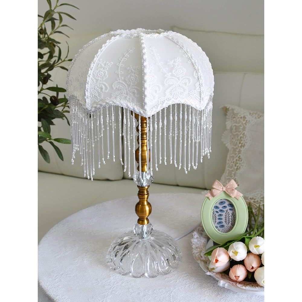 Affascinante Lampada da tavolo, lampada da comodino, lampada da lettura, camera da letto, soggiorno, paralume in pizzo vintage in vetro trasparente, stile rustico Arredamento per la casa(Bianco)