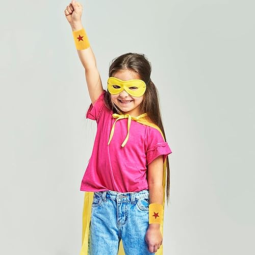 Miniatura 4 de 6 muñequeras amarillas con pulseras de estrellas rojas para fiestas temáticas para fútbol, baloncesto, deportes y entrenamiento