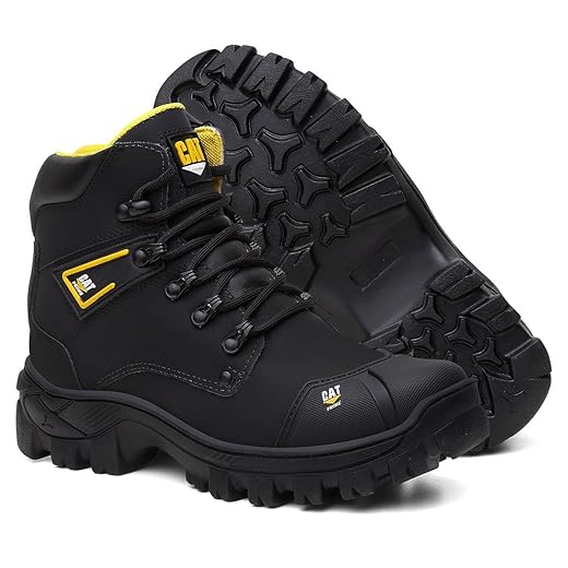 Bota Masculina Em Couro Para Trabalho Com Bico PVC e C.A